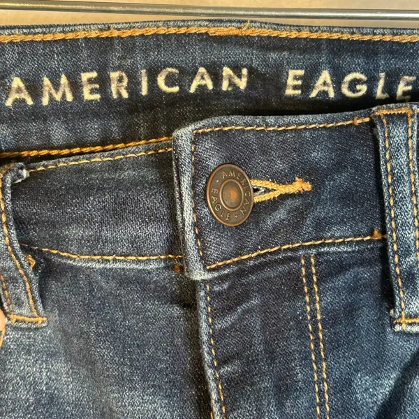 American Eagle Outfitters Hi‎ Rise Crop Flare Jeans Dark Wash Size 0 - Image 3