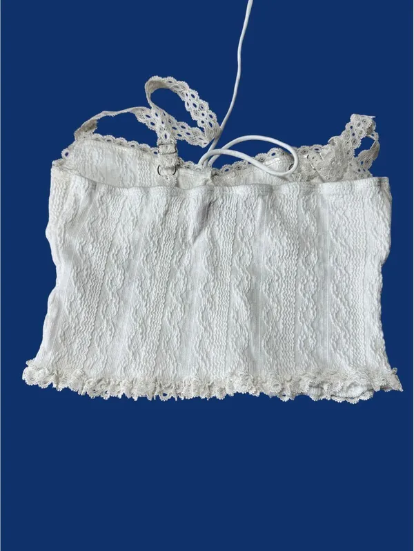 Edikted White Lace Crop Top with Adjustable Straps XS - Image 2