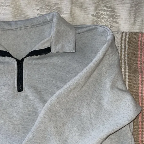 Fleece 1/4 zip Size L - Image 2