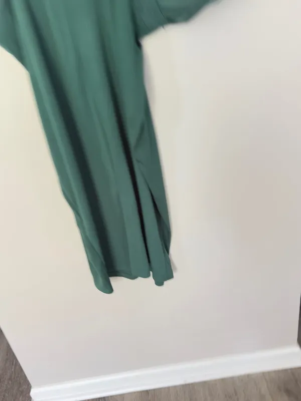 Green Midi Dress with Pleated Cape Detail - Image 4