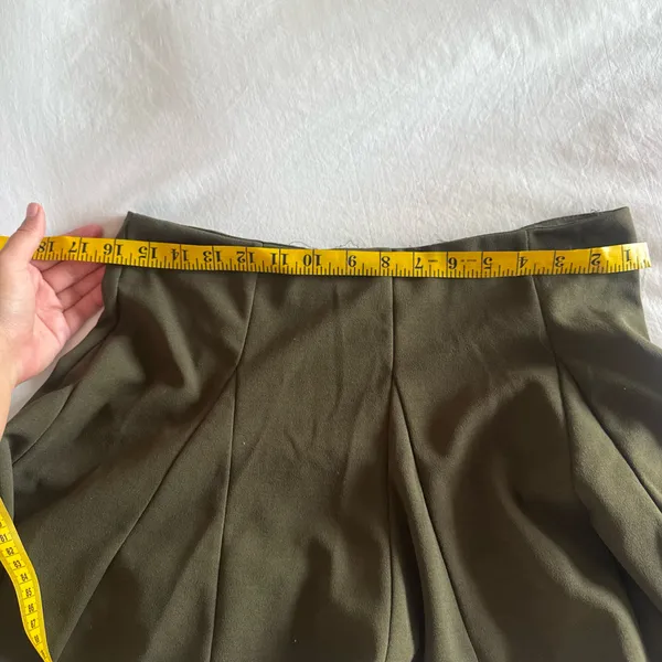 Women’s mini skirt Green Size L - Image 4