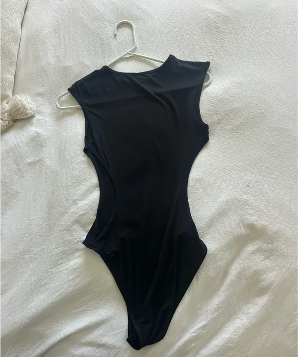 Cut out black bodysuit - Image 2