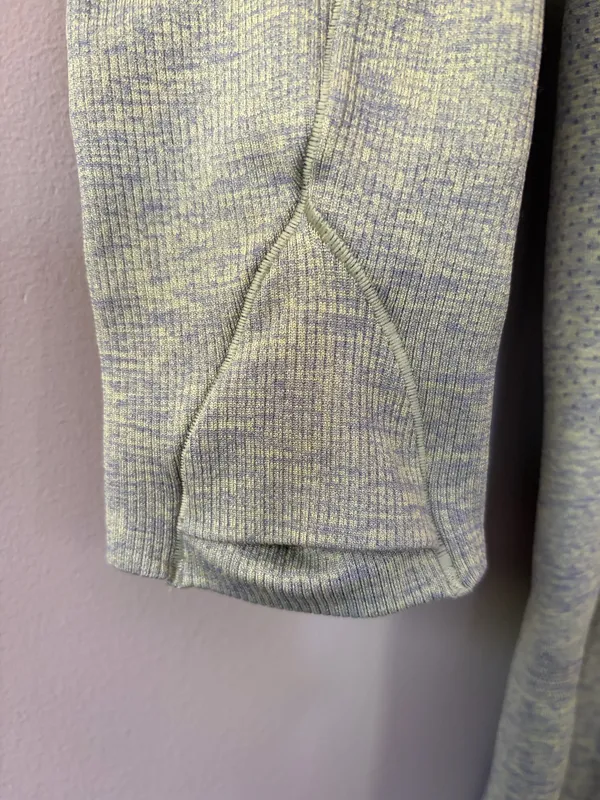 Lululemon Swiftly Tech Long Sleeve Top 2.0 Green (Asphalt Gray/Lemon Vibe) Size 6 - Image 4