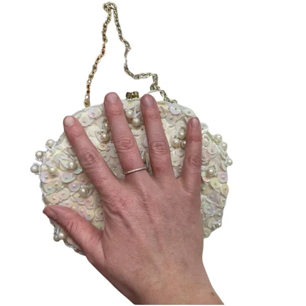 Vintage neutral white chain strap sequins pearl beaded mini handbag purse - Image 4