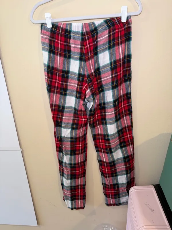 Old Navy Red Green White Plaid Lounge Pajama Pants - Image 3