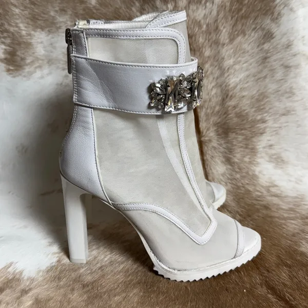 Karl Lagerfeld Paris Women's White‎ Blayze Lug Sole Peep Toe Bootie Size 5 B77 - Image 11