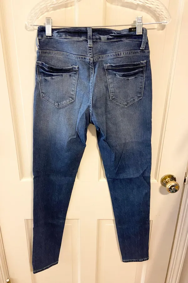 KanCan USA dark wash skinny stretch jeans with whiskering - Image 2