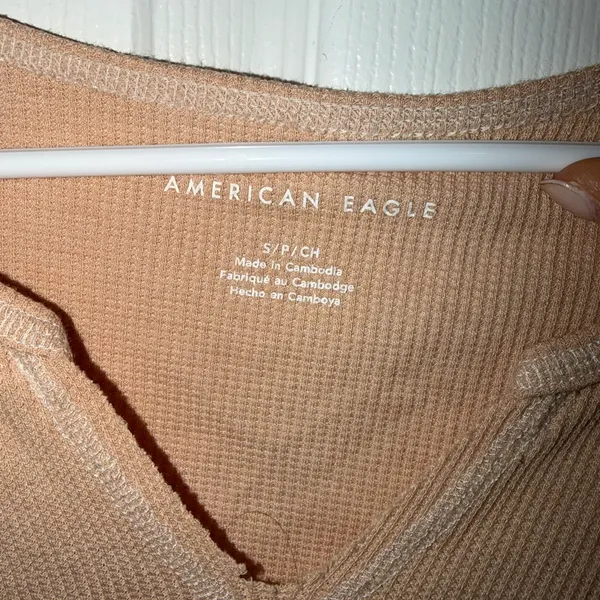 American Eagle Outfitters Light Peach Long Sleeve Tee - Image 3