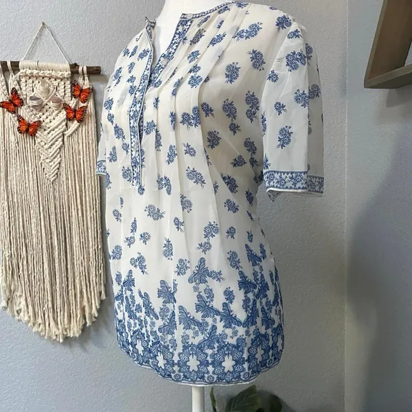 Max Studio White Blouse Floral Butterfly Short Sleeve Blouse Boho Coastal Casual - Image 3