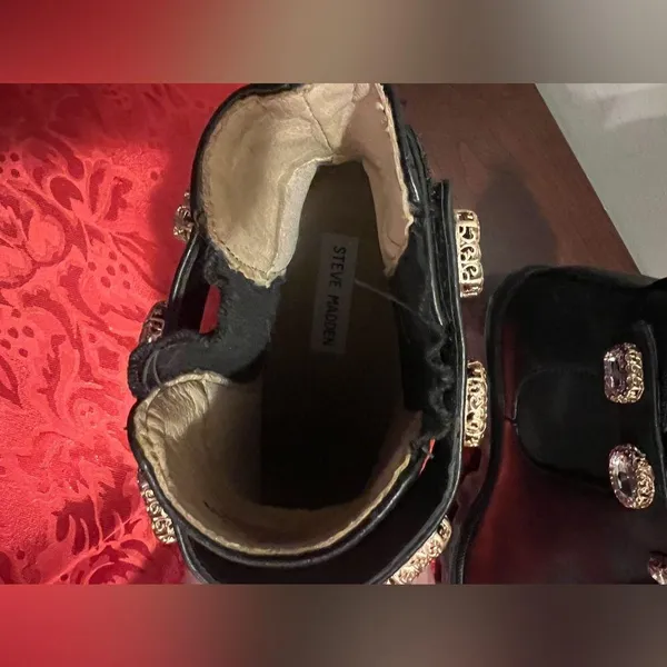 Steve Madden Amulet Chunky Boots size 9 - Image 2