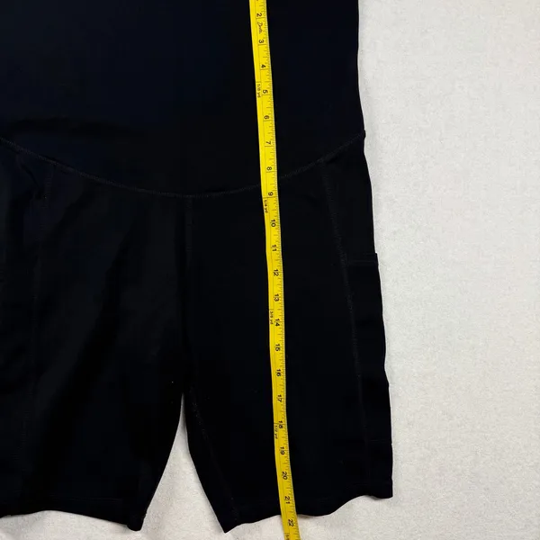 Quince Ultra-Form Maternity Pocket Bike Shorts 9” Black Size L Lot of 2 - Image 6
