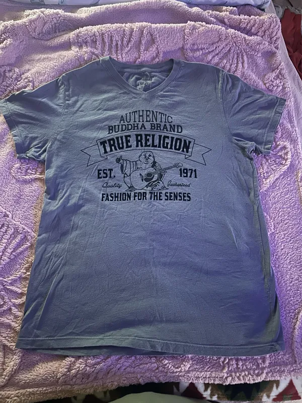 Men’s small grey true religion T-shirt - Image 2
