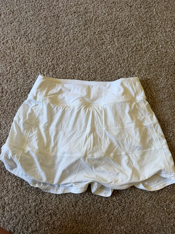 Lululemon White Pace Revival Skirt Long Size 4  - Image 3