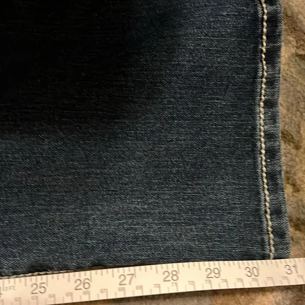 Nine West Blue Jeans. Date Night Fit. Size 6. - Image 5