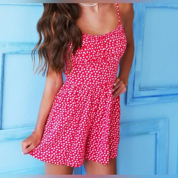 Hollister Floral Print Romper Smocked Open Back With Pockets size small - Image 5