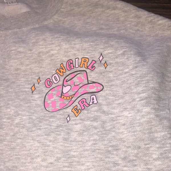 Cowgirl era grey sweatshirt size XLarge - Image 3