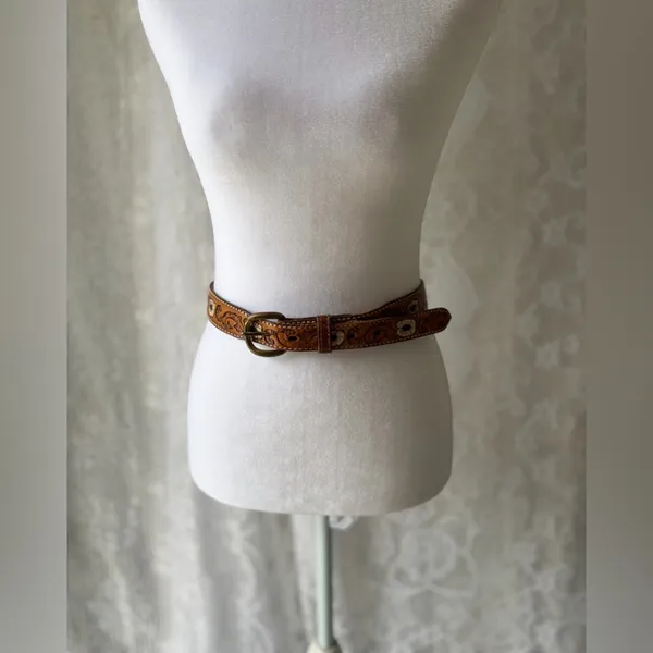 Vintage “Shirley” Hand Tooled Leather Western Belt Floral Size 30 - Image 7
