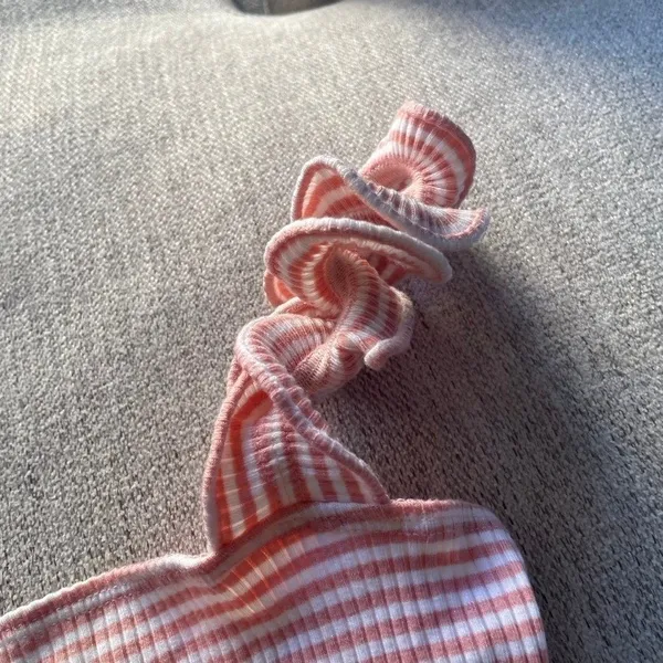 Reformation Pink White Gingham Ruffle One Shoulder Bodysuit Size M - Image 2