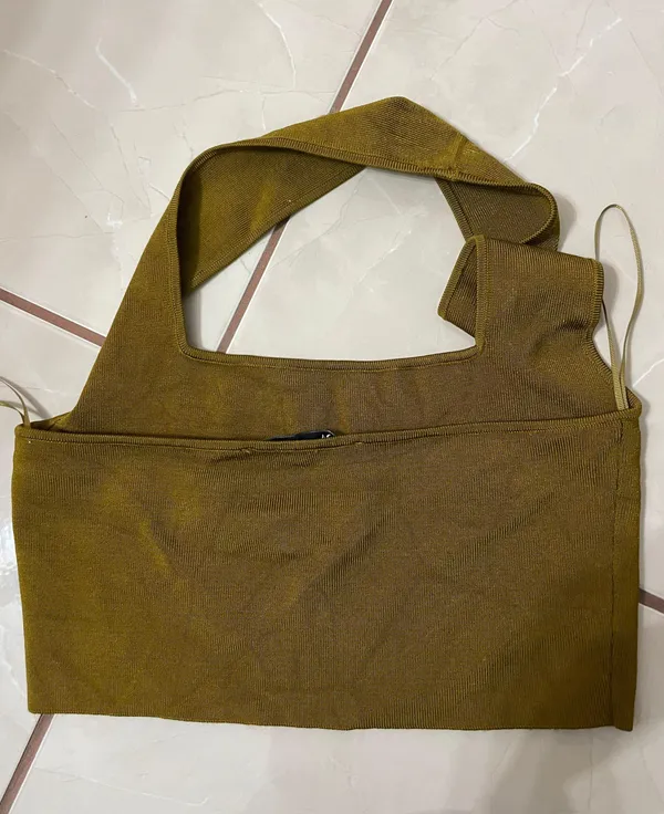 Zara Halter Crop Top - Image 3