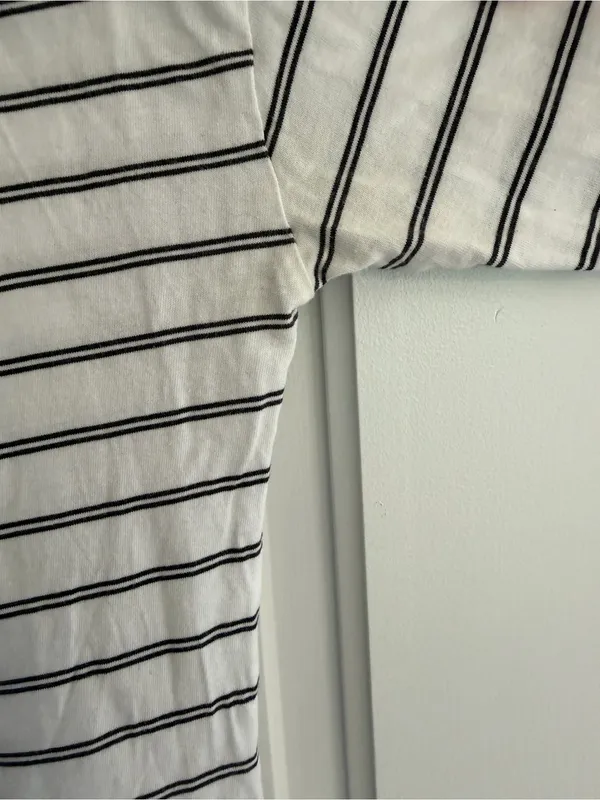 Patagonia Organic Cotton Striped‎ Long Sleeve Tee White Black Women’s Small - Image 4