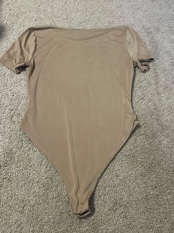 Boohoo Tan Colored Body Suit - Image 5