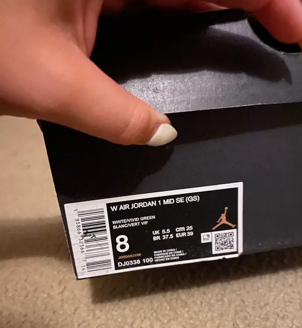 Nike Air Jordan 1 Mid - Image 5