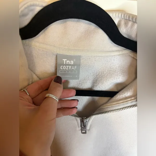 Aritzia TNA Cozy Quarter-Zip Top Size small - Image 3