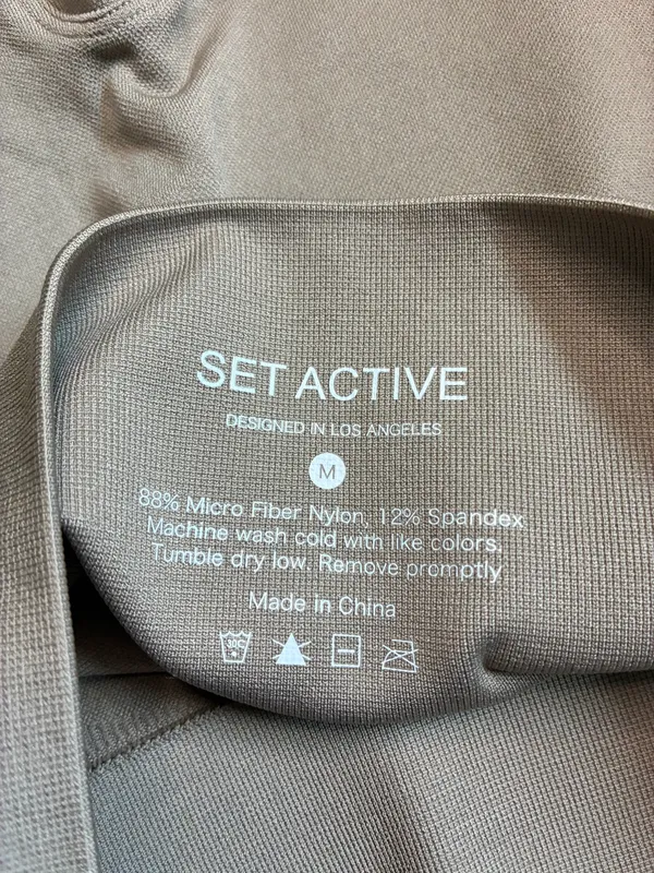 Set Active Sculptflex Biker Shorts size Medium - Image 3