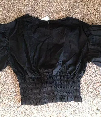 BRAND NEW* Black Smocked Top - Image 3
