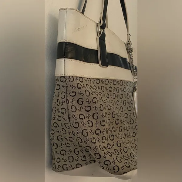 Guess Black & White Patterned Logo Tote Shoulder Purse Bag - Image 7