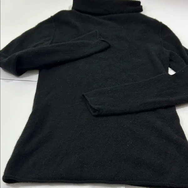 Black Turtleneck Top old Navy Cashiers - Image 14