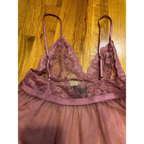 Victoria’s Secret Women’s Small Y2K Lace Mesh Sheer Strap Babydoll Nighty Slip - Image 5