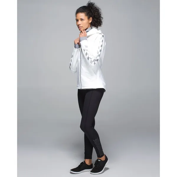 Lululemon Slim Fit Feelin' Frosty Softshell Running Jacket White Size 8 - Image 3