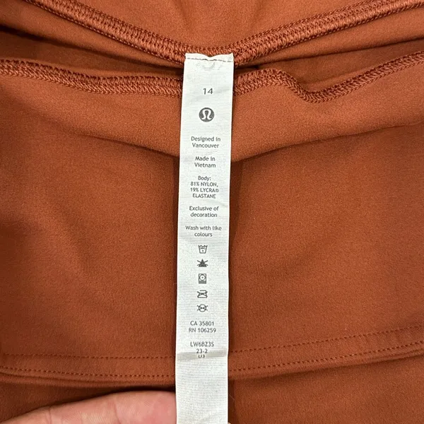 Lululemon Groove Super High Rise Crop Size 14 - Image 6