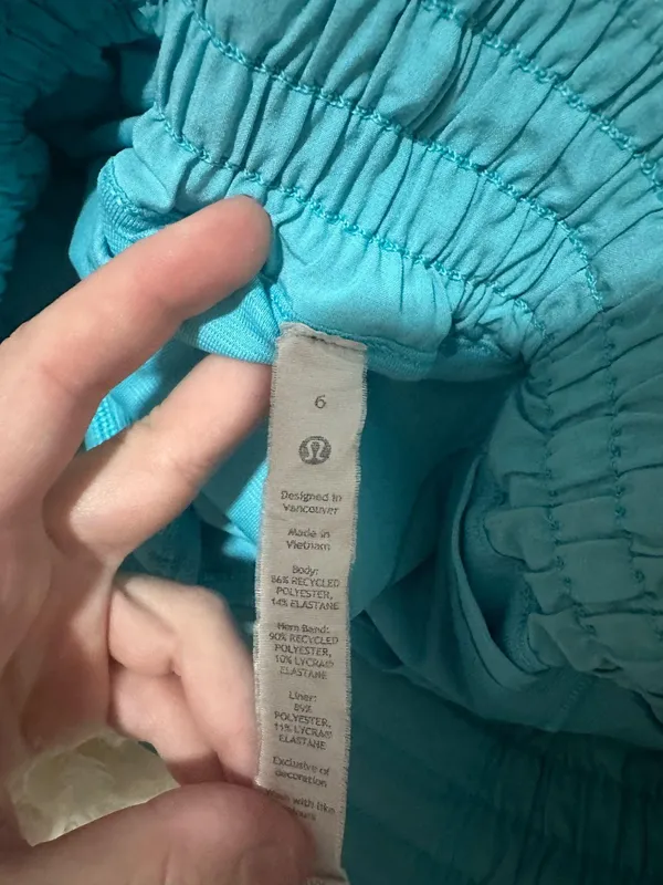 Lululemon Shorts Speed Up - Image 3