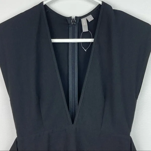 ASOS Surplice Black Romper with Sash Tie Belt Size 2 - Image 3