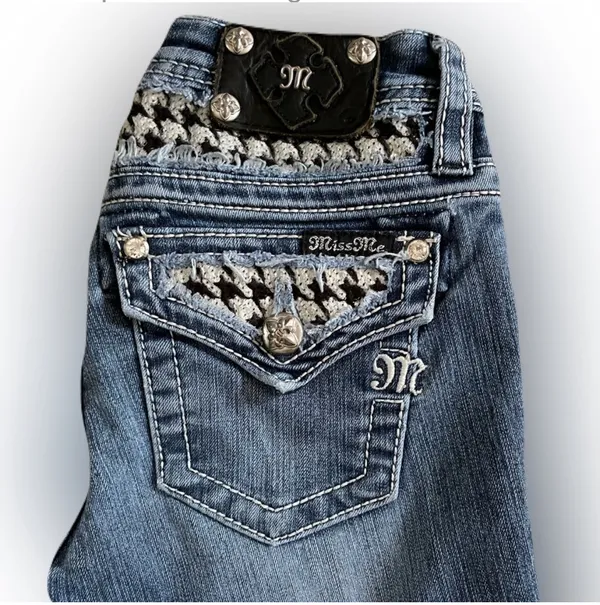Miss Me - Low Rise Straight Leg Jean - Image 2