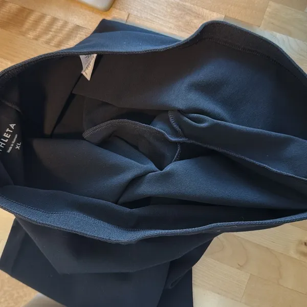Athleta Mid-Rise Finesse Black Cropped Legging Pull On Pants, XL - Image 9