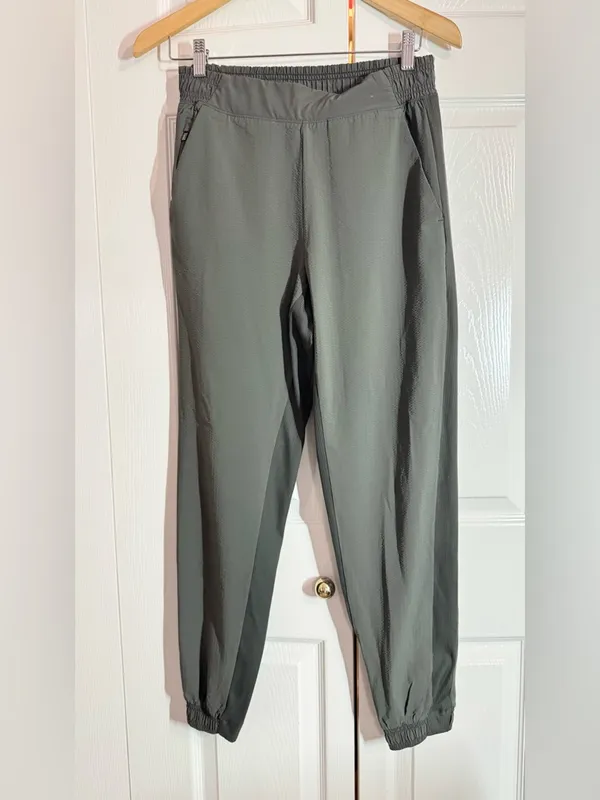 Athleta Textured Brooklyn Joggers - Mountain Olive - Size: 4 - Image 2
