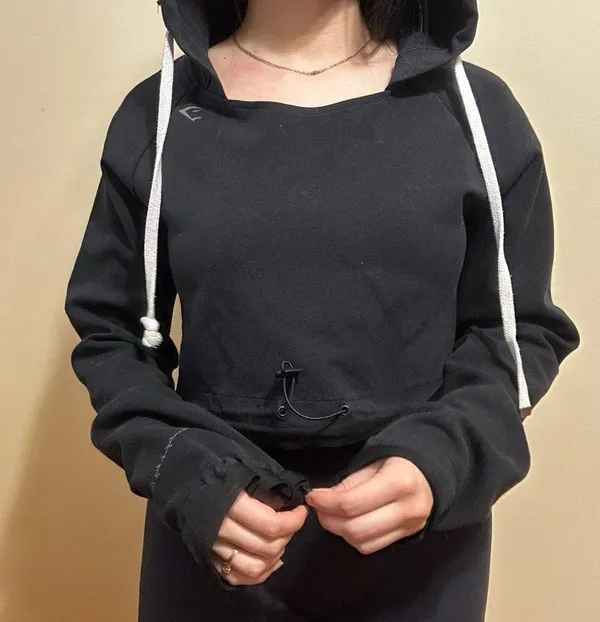 Whitney Simmons Gym Shark Crops Sweater - Image 2