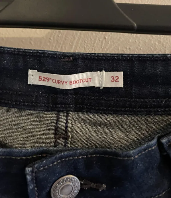 Levi's 529 Curvy Bootcut Dark Wash Jeans - Image 6