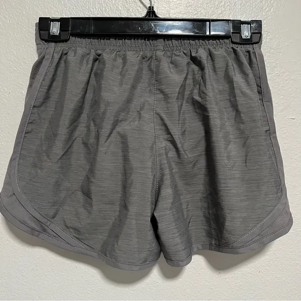 Nike Women's Size XS Dri-FIT Tempo Mid-Rise Brief-Lined Running Shorts Gray - Image 2