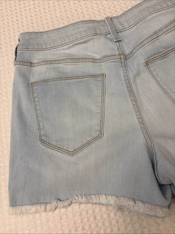 Universal Threads 10/30 High Rise Midi Light Blue Button-Fly Denim Cut Off Shorts - Image 6