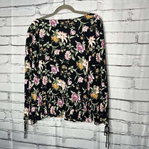 American Eagle Black Floral Tie-Front Blouse M Silky Viscose Resort Casual Top - Image 9