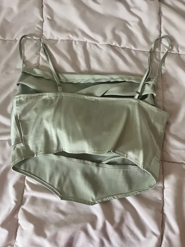 Green shein satin top  - Image 2