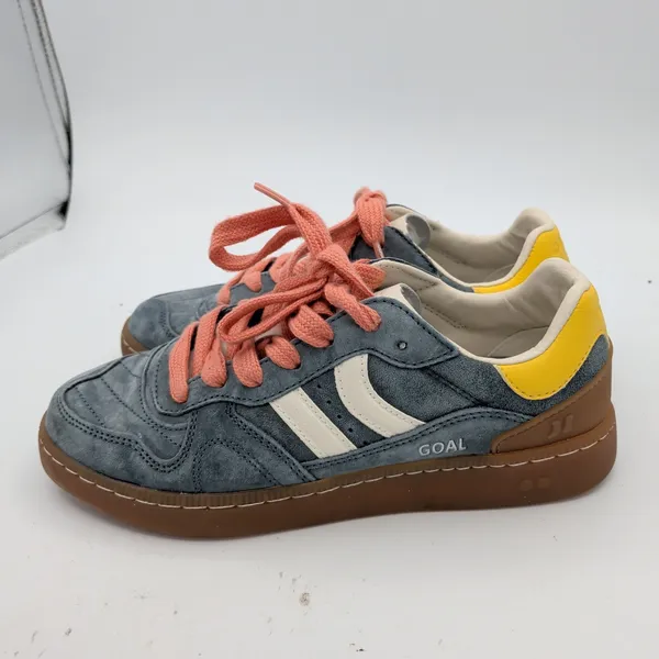 Coolway Goal Blue Suede Low Top Sneakers Womens Size 6 Gum Sole Retro Skater‎ - Image 2