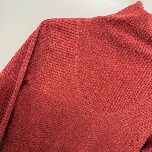 Nike Coral Hyperwarm Long Sleeve Pullover Top - Image 7