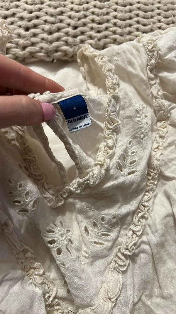 Old Navy Oversized Ruffled Cutwork Short-Sleeve Blouse - Image 3