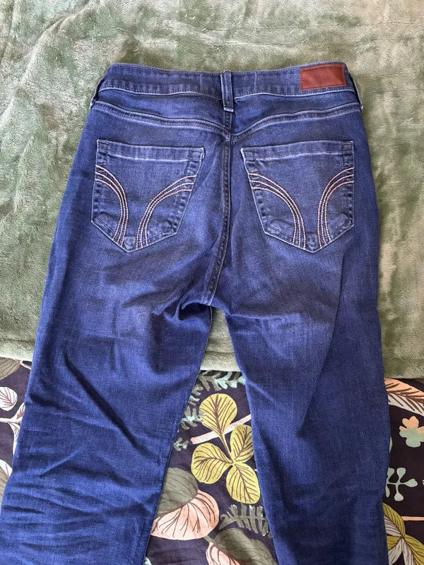 Hollister Jeans - Image 2