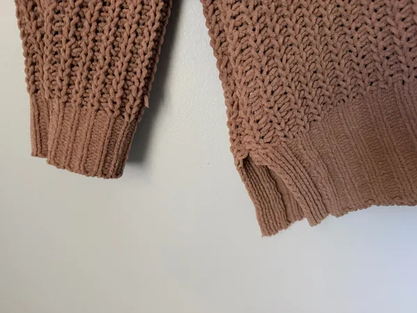 American Eagle Oversized Chunky Knit Sweater - Image 3